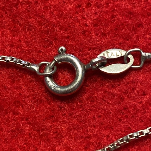 VINTAGE CHERUB GUARDIAN ANGEL W/ AMETHYST CRYSTAL 925 STERLING PENDANT NECKLACE - Picture 4 of 16